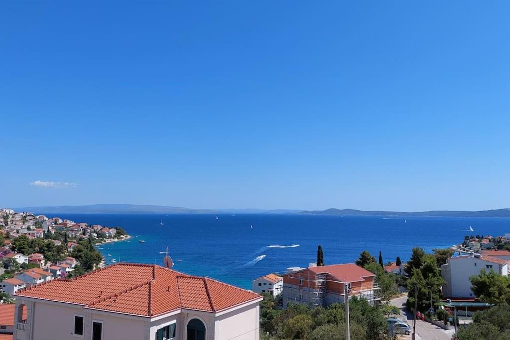 Apartment Vista Oasis With Pool And Terrace Trogir Dış mekan fotoğraf